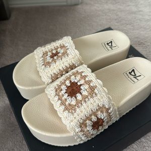 Dirty Landry Slide Crochet Sandals